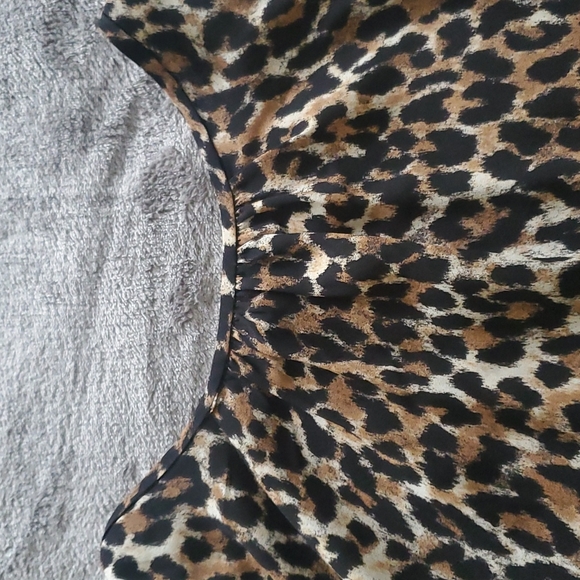 LOFT Leopard Print Flutter Sleeve Top - Picture 6 of 8